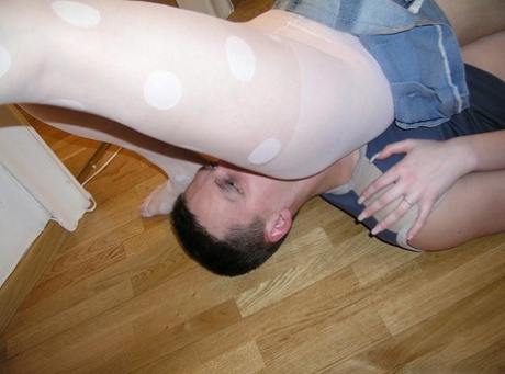 Dominant girl sits on her lover's face in her underwear and then her hose 21685258
